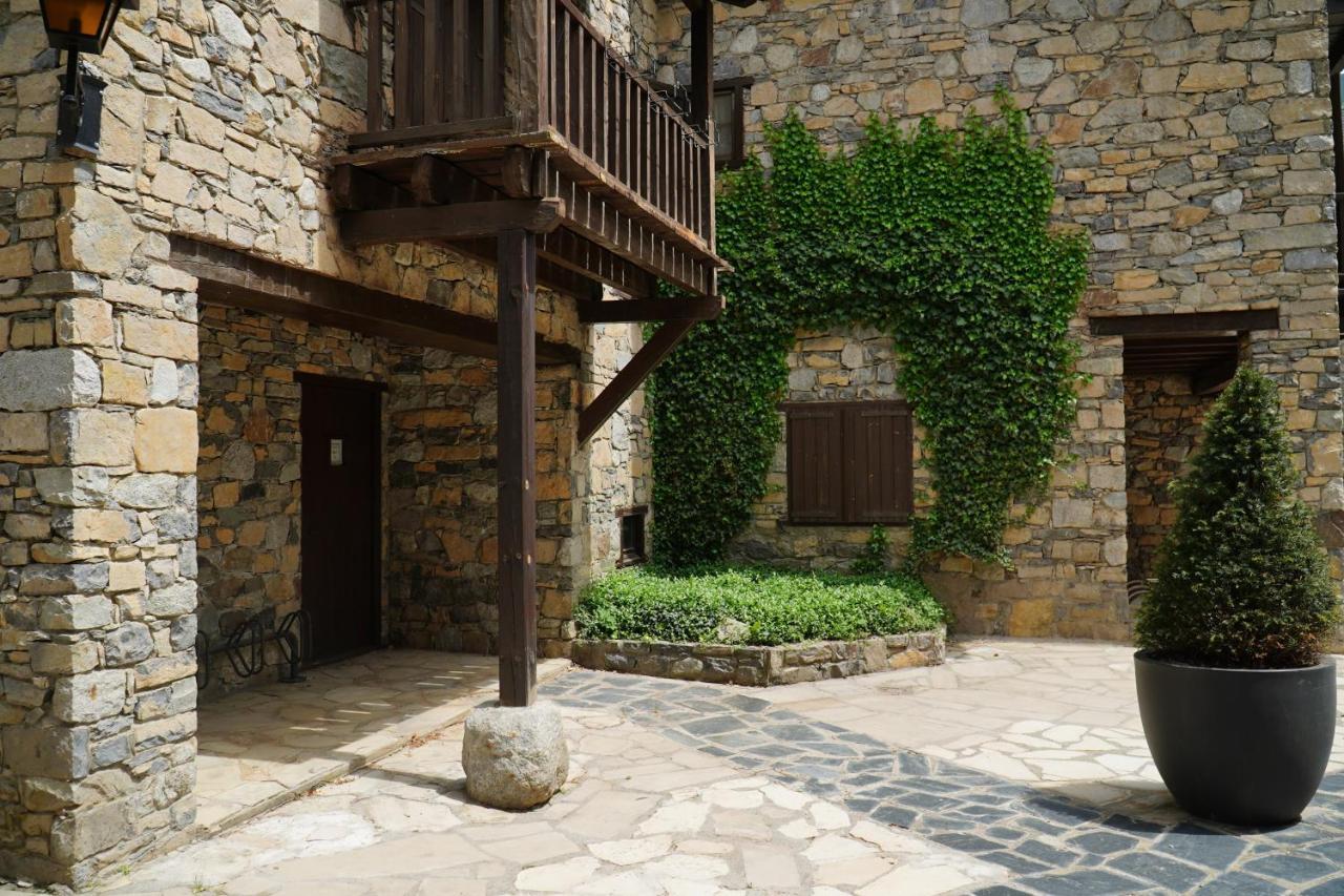 Linsoles 44B Apartment Eriste Exterior photo